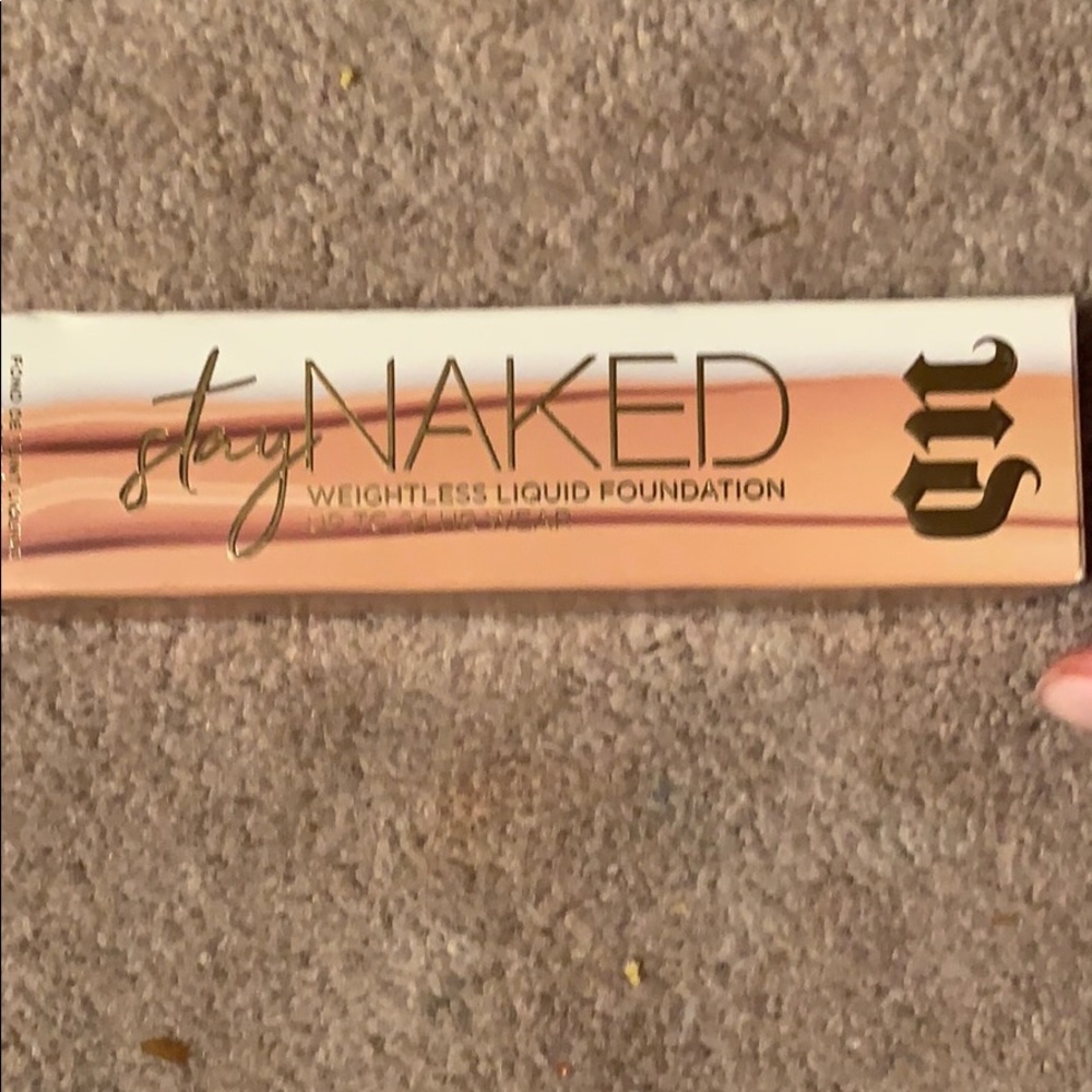 Urban Decay Stay NAKED foundation 30WY